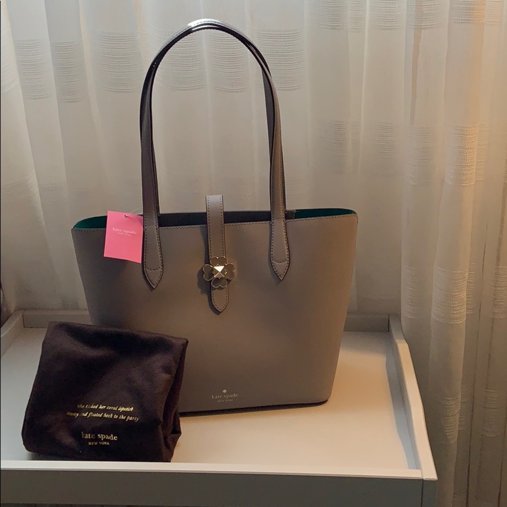 ♠️NWT Kate Spade Leather Grey Tote♠️